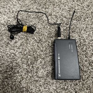 Sennheiser EW100 SK100 Wireless Bodypack Transmitter 740-772 MHz Black, W/Mic